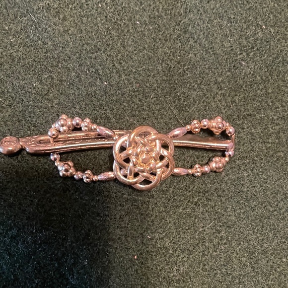 Small Lilla Rose clip - Picture 1 of 5